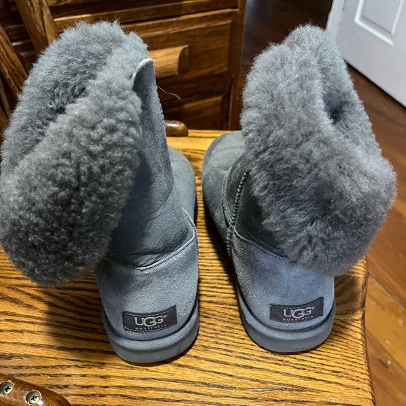 UGG Shoes - UGG Australia Boot Women Size 9